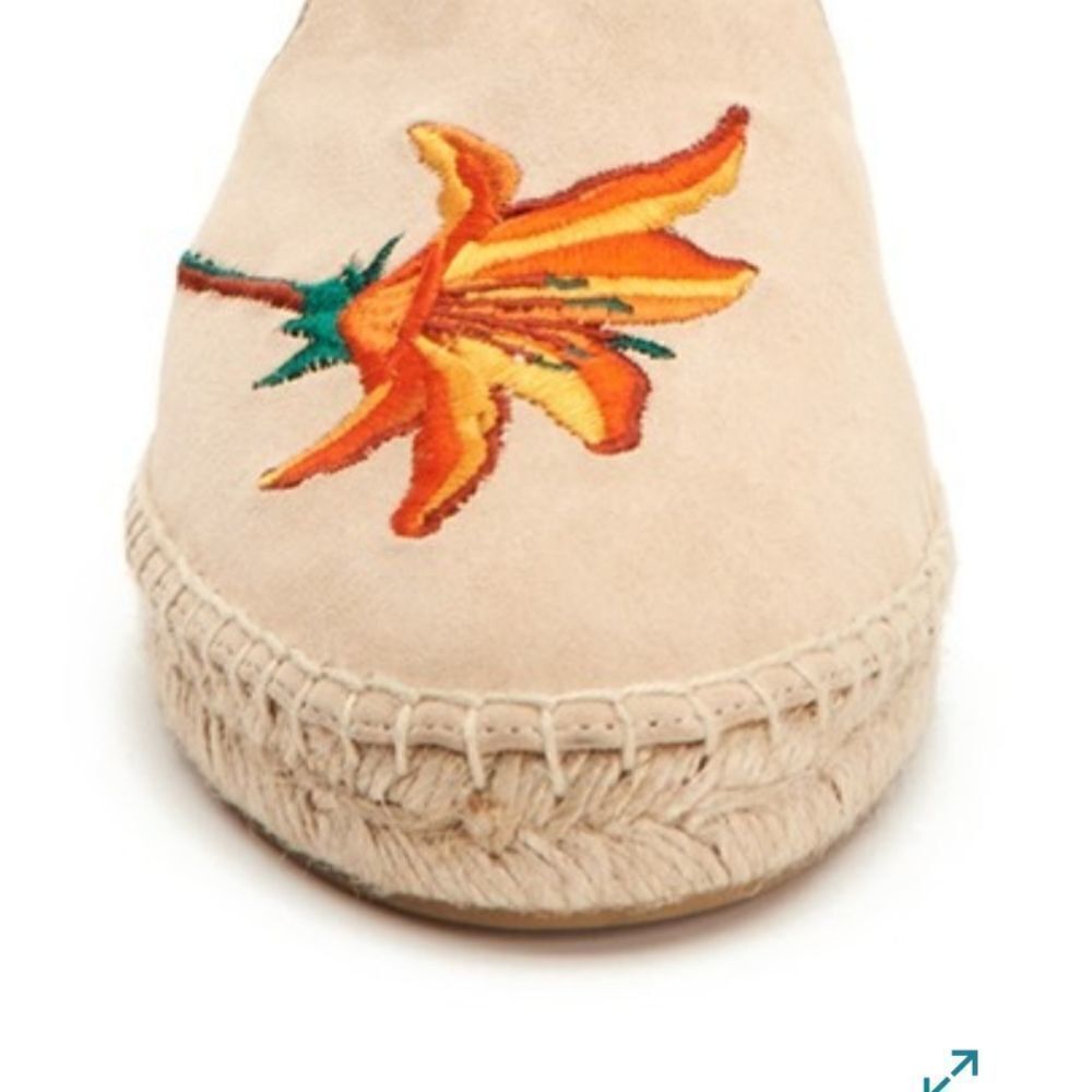 Aquatalia Blair Espadrille Embroidered Flat - Picture 6 of 13